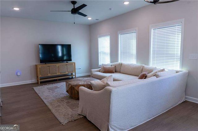 112 Winsome Way, Woodstock, GA 30188