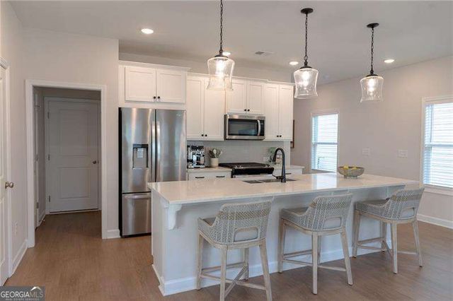 112 Winsome Way, Woodstock, GA 30188