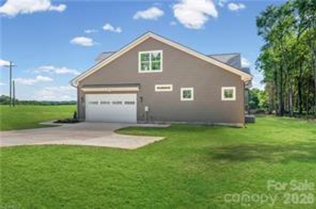 109 Frost Road, Advance, NC 27006