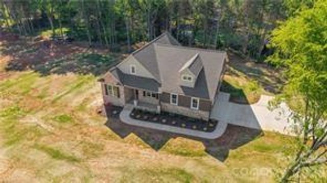 109 Frost Road, Advance, NC 27006