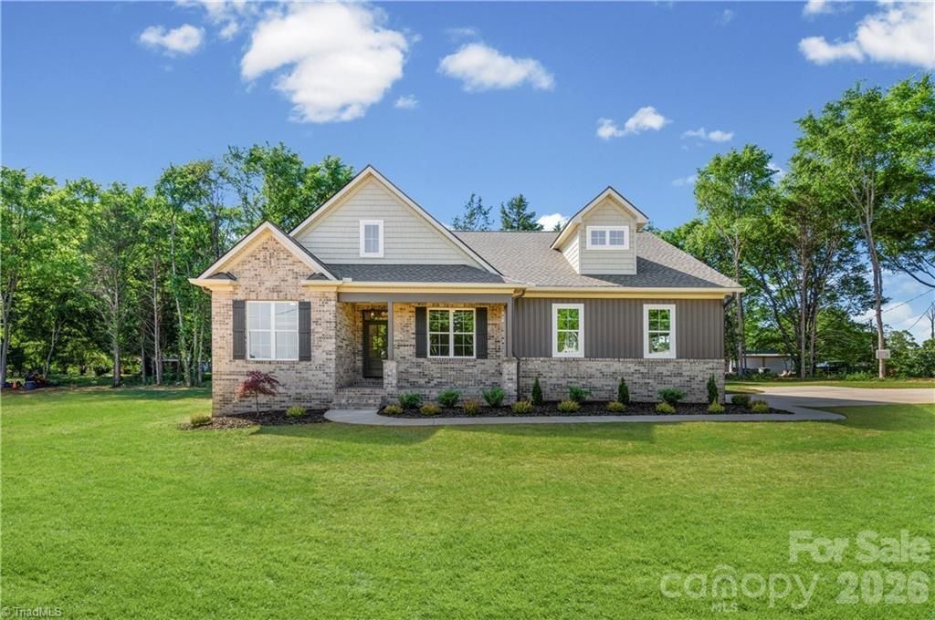 109 Frost Road, Advance, NC 27006
