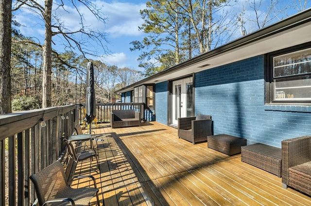 715 Woodvalley SW Road, Mableton, GA 30126