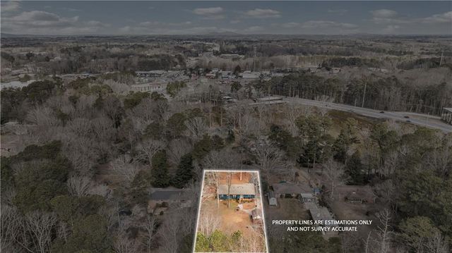 715 Woodvalley SW Road, Mableton, GA 30126