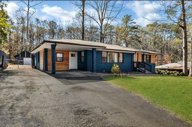 715 Woodvalley SW Road, Mableton, GA 30126