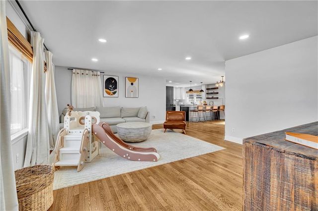 715 Woodvalley SW Road, Mableton, GA 30126