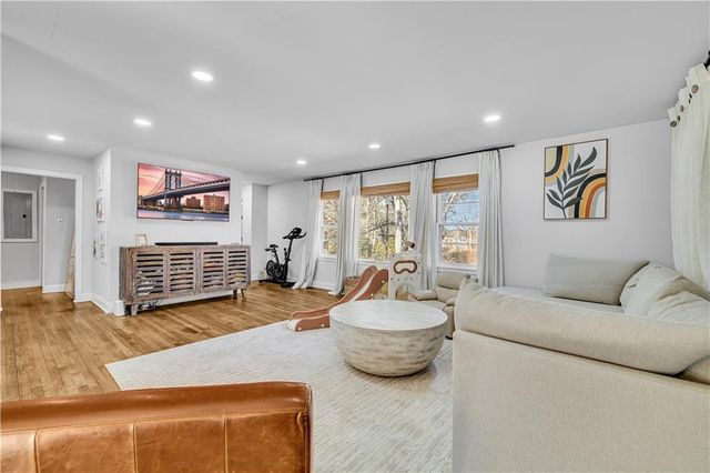 715 Woodvalley SW Road, Mableton, GA 30126