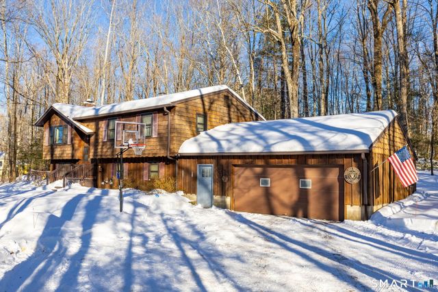 46 Lakeshore Drive, New Hartford, CT 06057