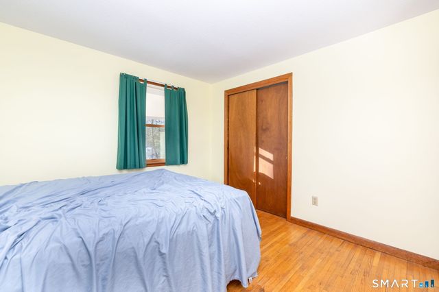 46 Lakeshore Drive, New Hartford, CT 06057