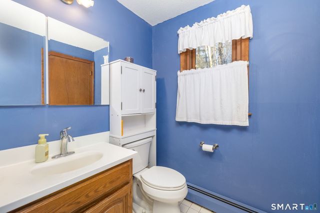 46 Lakeshore Drive, New Hartford, CT 06057