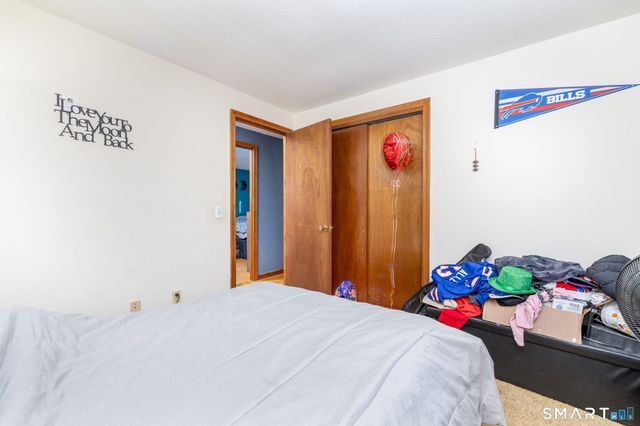 46 Lakeshore Drive, New Hartford, CT 06057