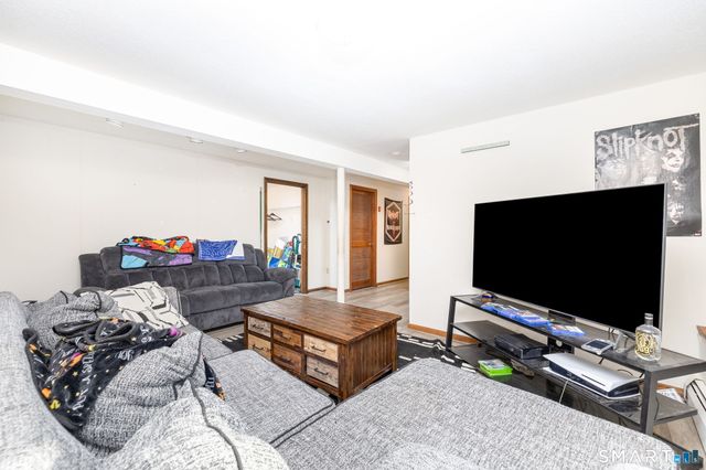 46 Lakeshore Drive, New Hartford, CT 06057