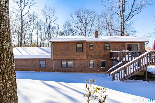 46 Lakeshore Drive, New Hartford, CT 06057