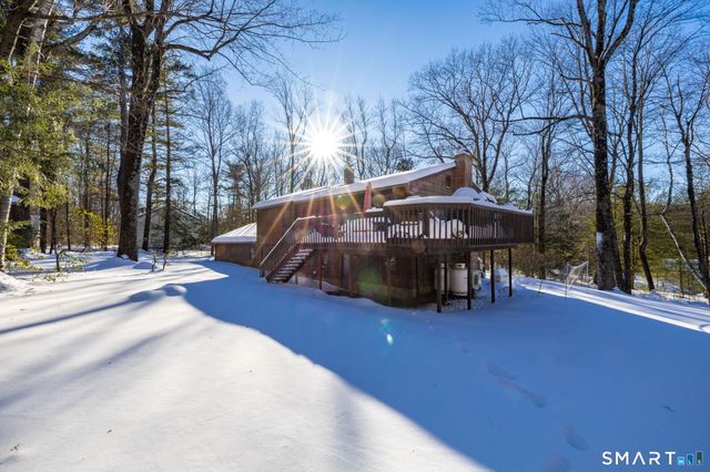 46 Lakeshore Drive, New Hartford, CT 06057