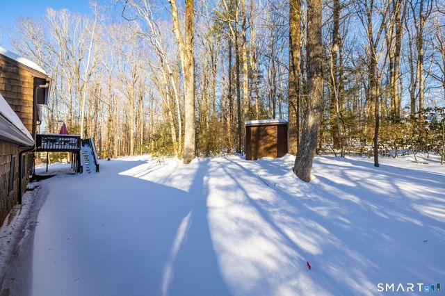 46 Lakeshore Drive, New Hartford, CT 06057