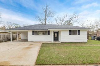 4208 Gibbens Payne Ave, Baker, LA 70714