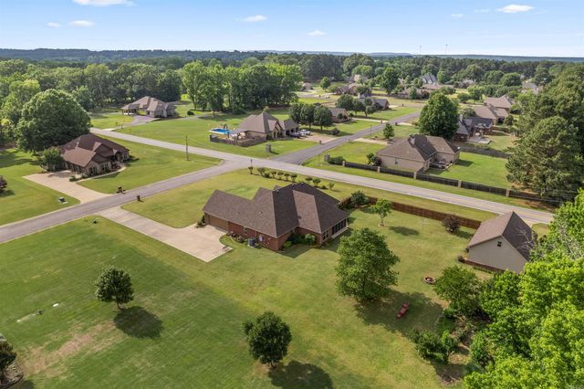 101 Cornerstone Lane, Searcy, AR 72143