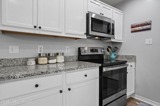 118 Barbara Circle, Ocean Springs, MS 39564