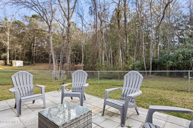 118 Barbara Circle, Ocean Springs, MS 39564