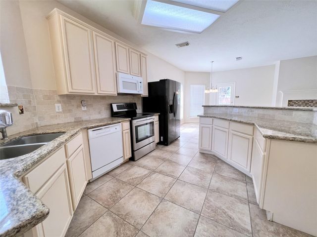 4723 Silverlake Drive, Sugar Land, TX 77479