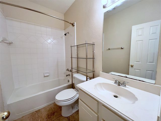 4723 Silverlake Drive, Sugar Land, TX 77479