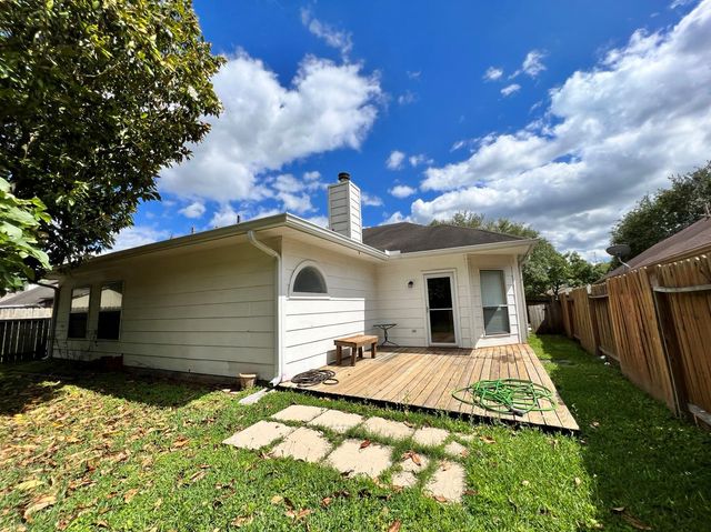 4723 Silverlake Drive, Sugar Land, TX 77479