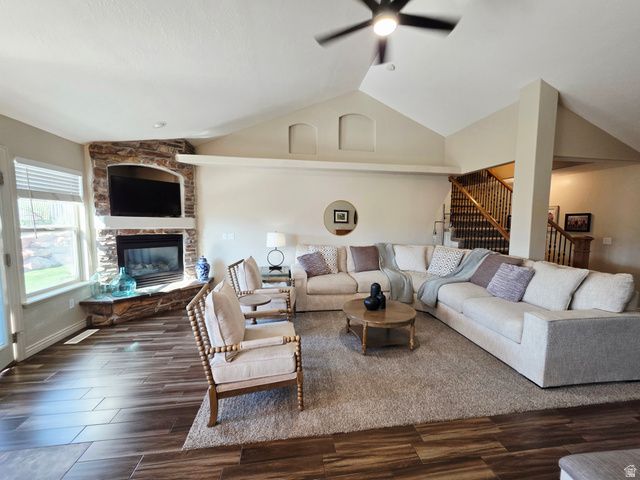 9073 N CLUBHOUSE LN, Eagle Mountain, UT 84005