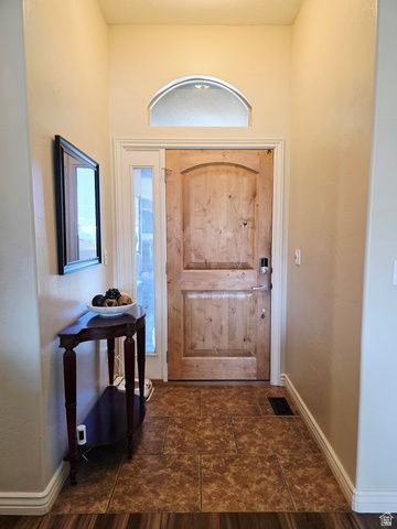 9073 N CLUBHOUSE LN, Eagle Mountain, UT 84005