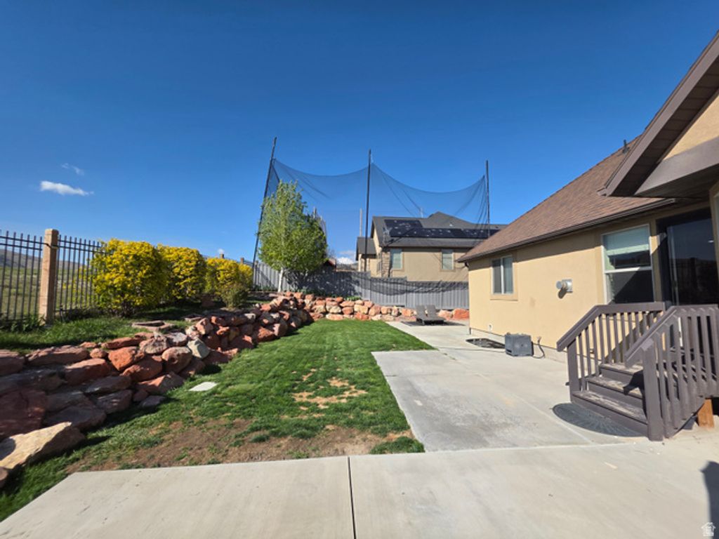 Image 30 of property listing at 9073 N CLUBHOUSE LN, Eagle Mountain, UT 84005
