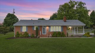 419 Diamond RD, Salem, VA 24153
