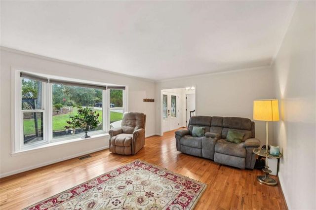 524 Golfview Dr, Peachtree City, GA 30269