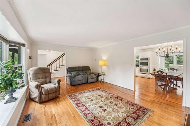524 Golfview Dr, Peachtree City, GA 30269