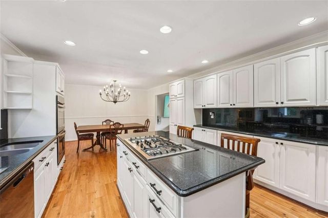 524 Golfview Dr, Peachtree City, GA 30269