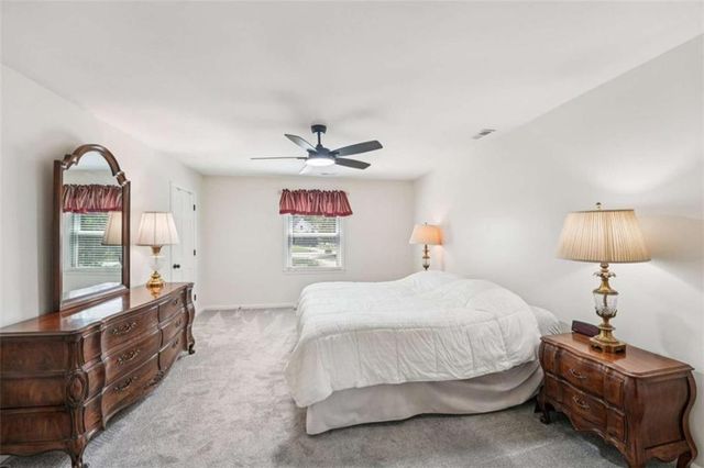 524 Golfview Dr, Peachtree City, GA 30269