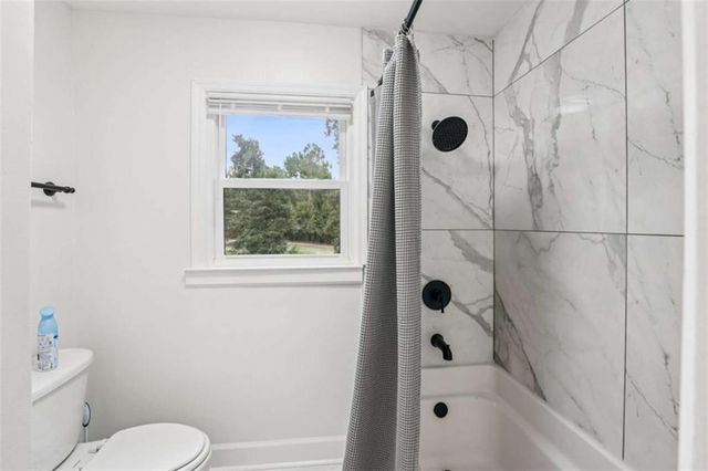 524 Golfview Dr, Peachtree City, GA 30269