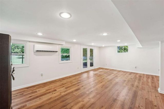 524 Golfview Dr, Peachtree City, GA 30269