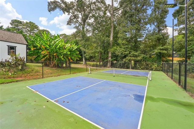 524 Golfview Dr, Peachtree City, GA 30269