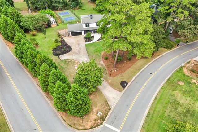 524 Golfview Dr, Peachtree City, GA 30269