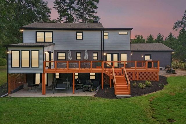 524 Golfview Dr, Peachtree City, GA 30269