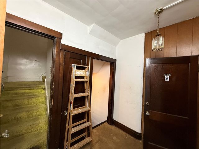 601 6th St, Pitcairn, PA 15140