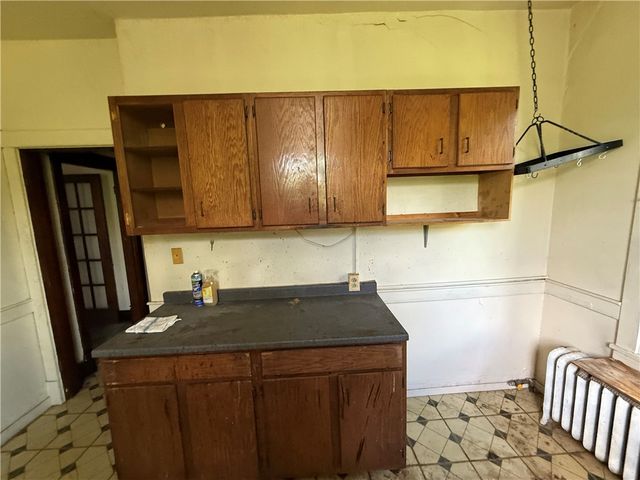 601 6th St, Pitcairn, PA 15140