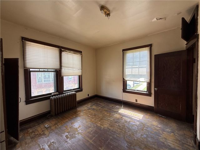 601 6th St, Pitcairn, PA 15140