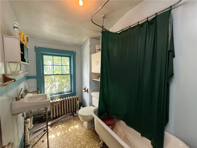 601 6th St, Pitcairn, PA 15140
