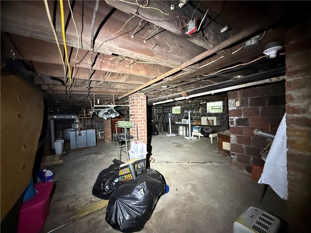 601 6th St, Pitcairn, PA 15140