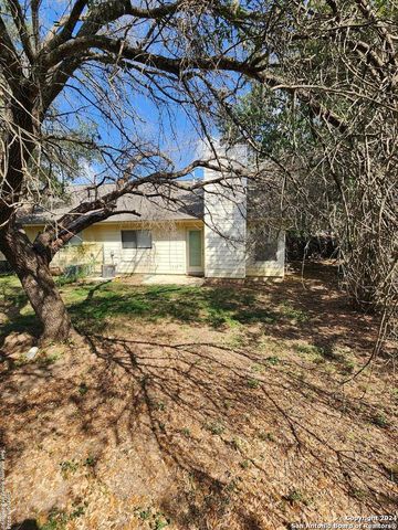 8919 shadow wood, Converse, TX 78109