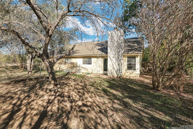 8919 shadow wood, Converse, TX 78109
