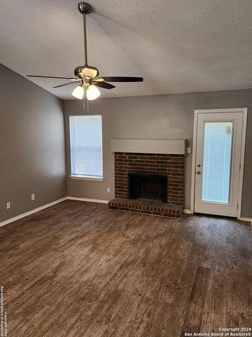 8919 shadow wood, Converse, TX 78109