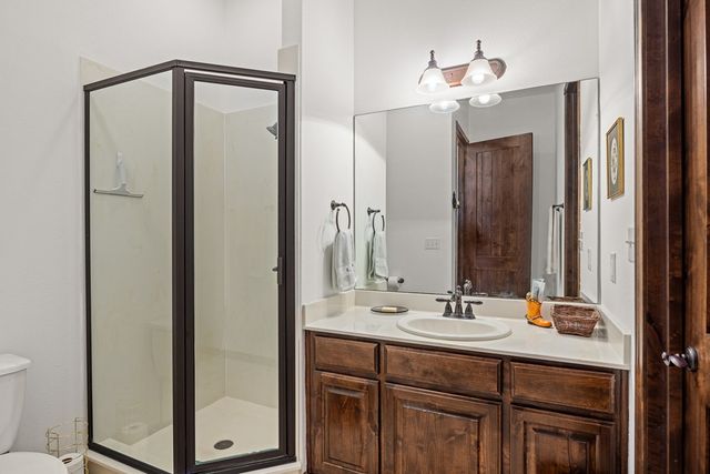 3801-12 Club House Rd, Kerrville, TX 78028