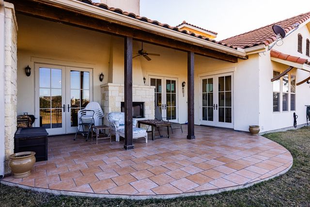 3801-12 Club House Rd, Kerrville, TX 78028