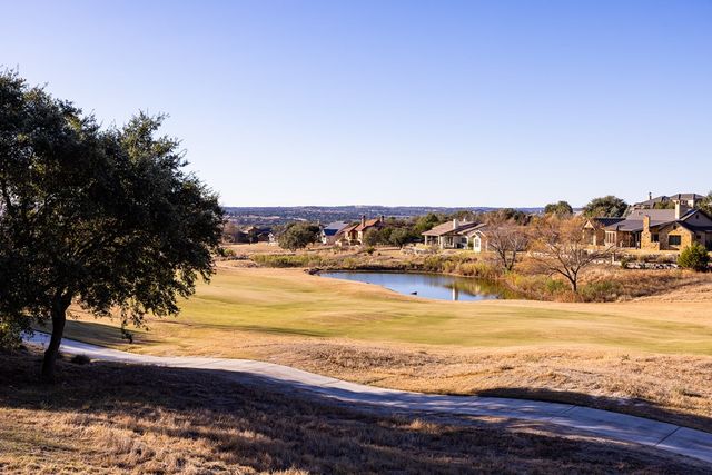 3801-12 Club House Rd, Kerrville, TX 78028