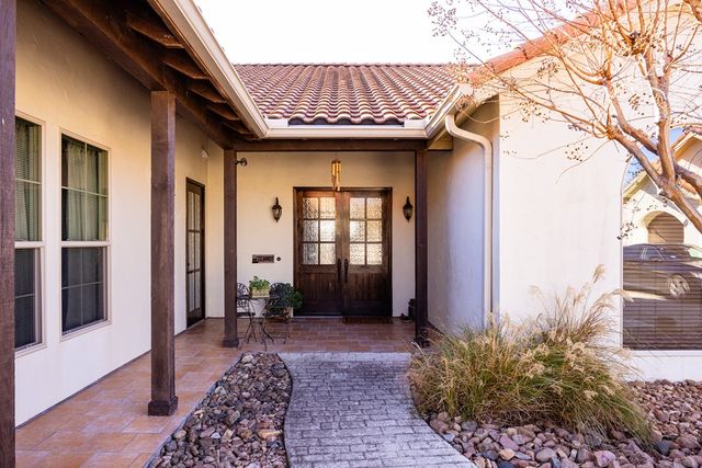 3801-12 Club House Rd, Kerrville, TX 78028